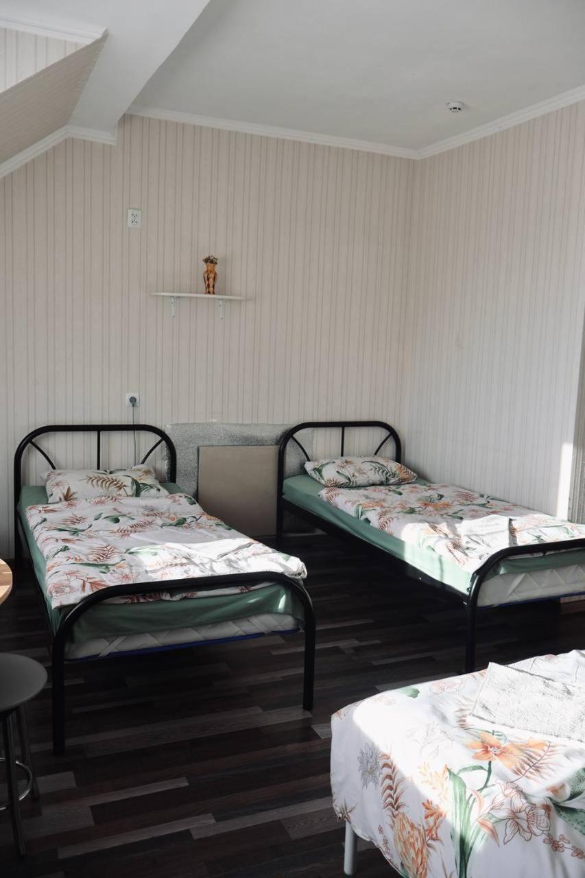 Vip Hostel Mukaczewo Zewnętrze zdjęcie